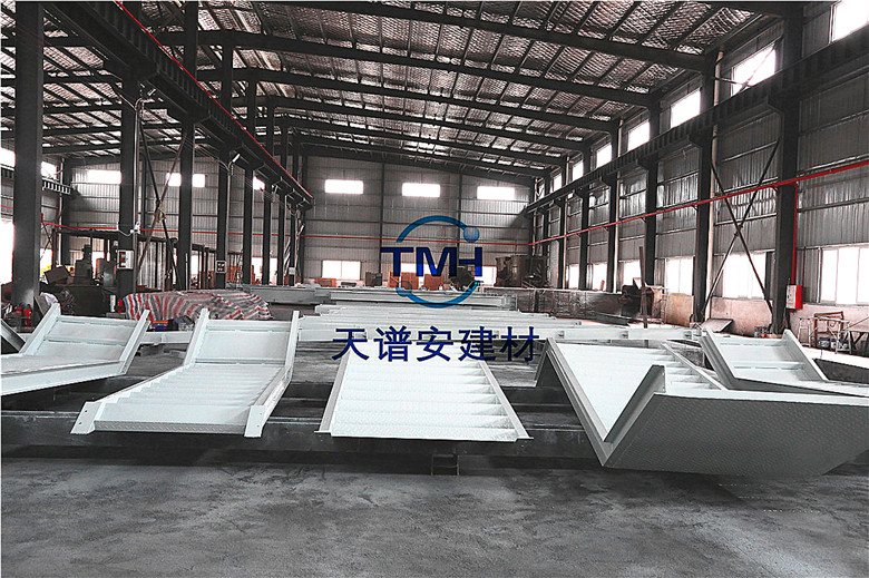 鋼結(jié)構(gòu)樓梯